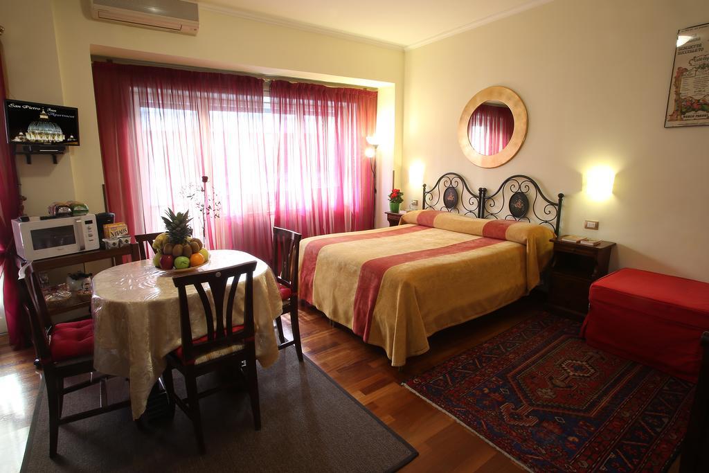 Al Colonnato Di San Pietro Bed and Breakfast Rom Exteriör bild